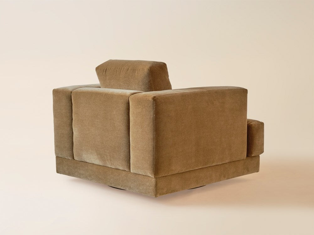 Bosque Swivel Chair