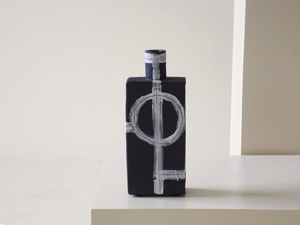 Large Scribe Vessel in Black