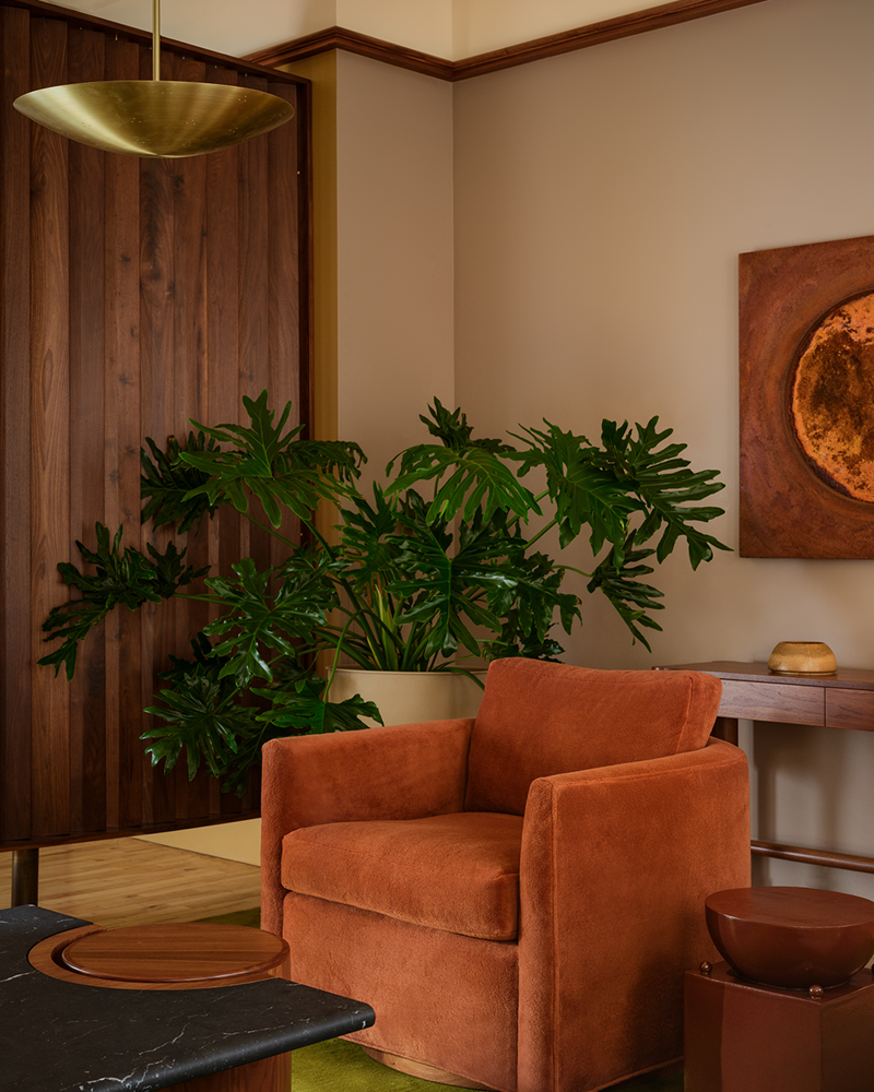 Curved Back Swivel Chair