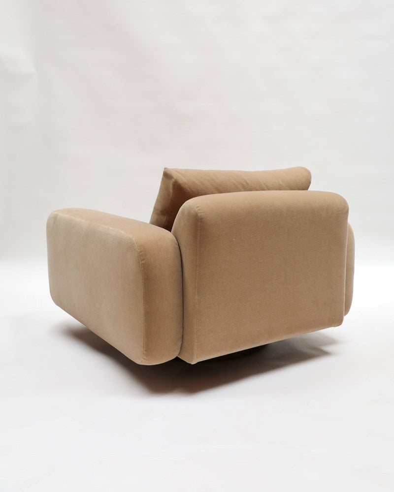 Mesa Swivel Chair