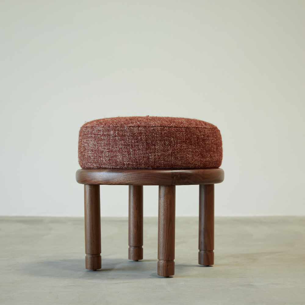 Petite Moreno Ottoman