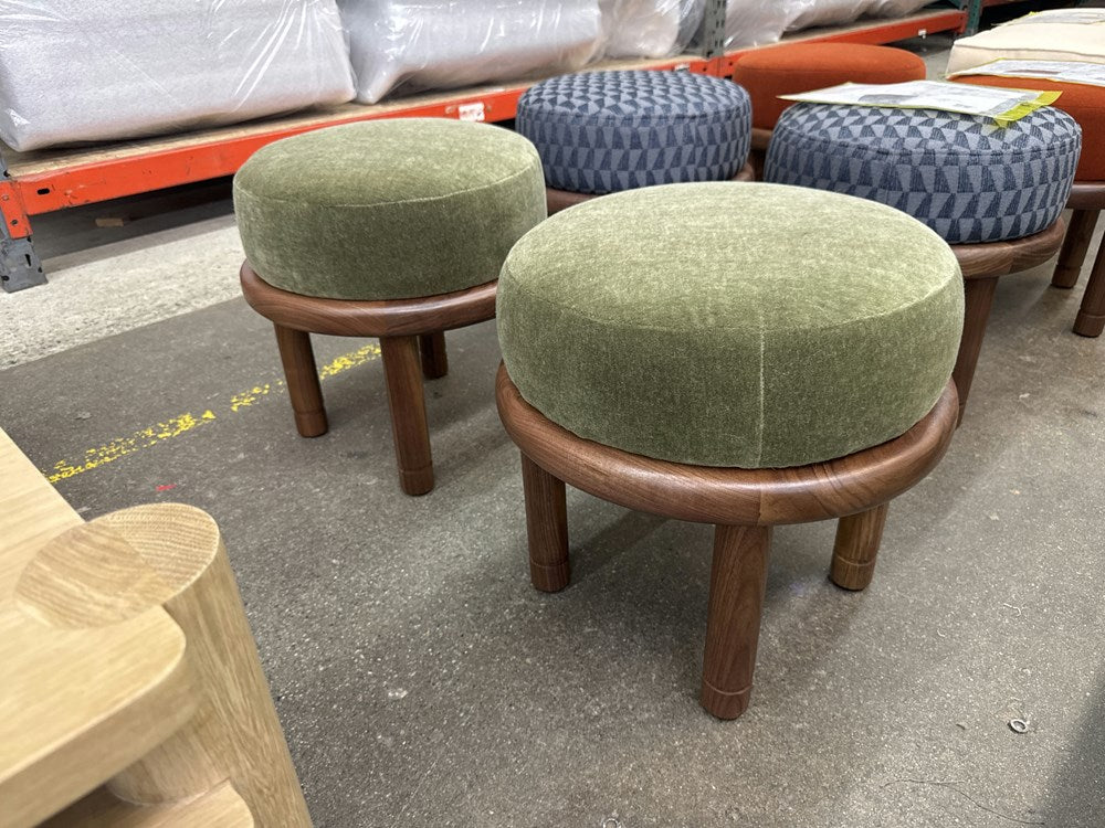Petite Moreno Ottoman