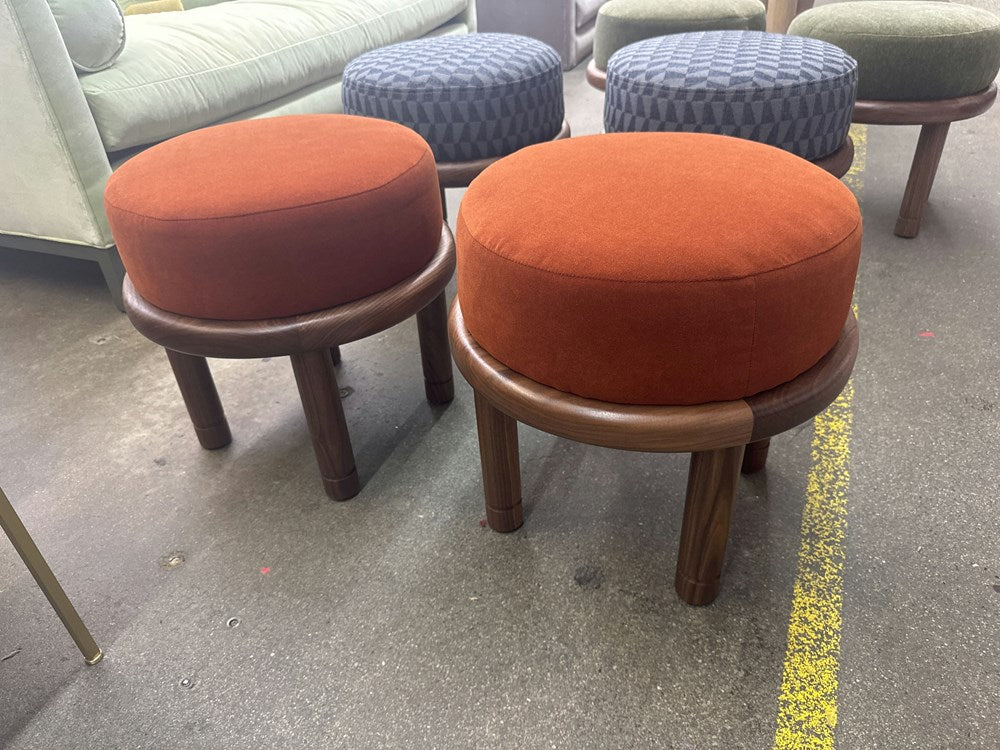 Petite Moreno Ottoman