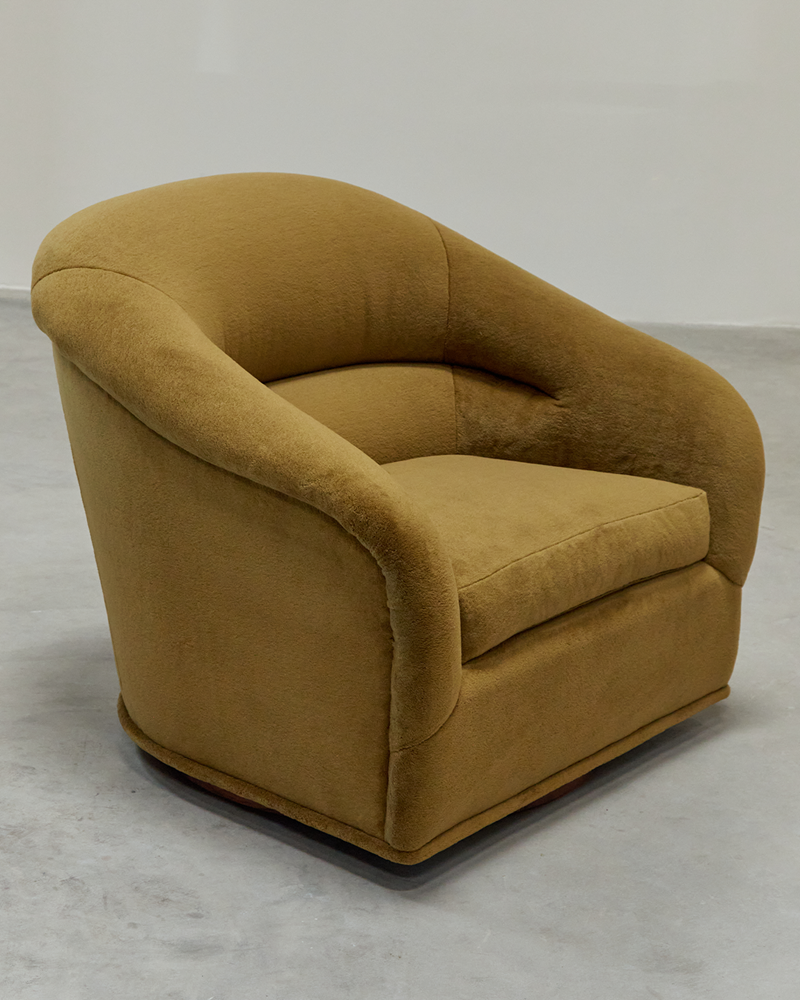 Huxley Swivel Chair