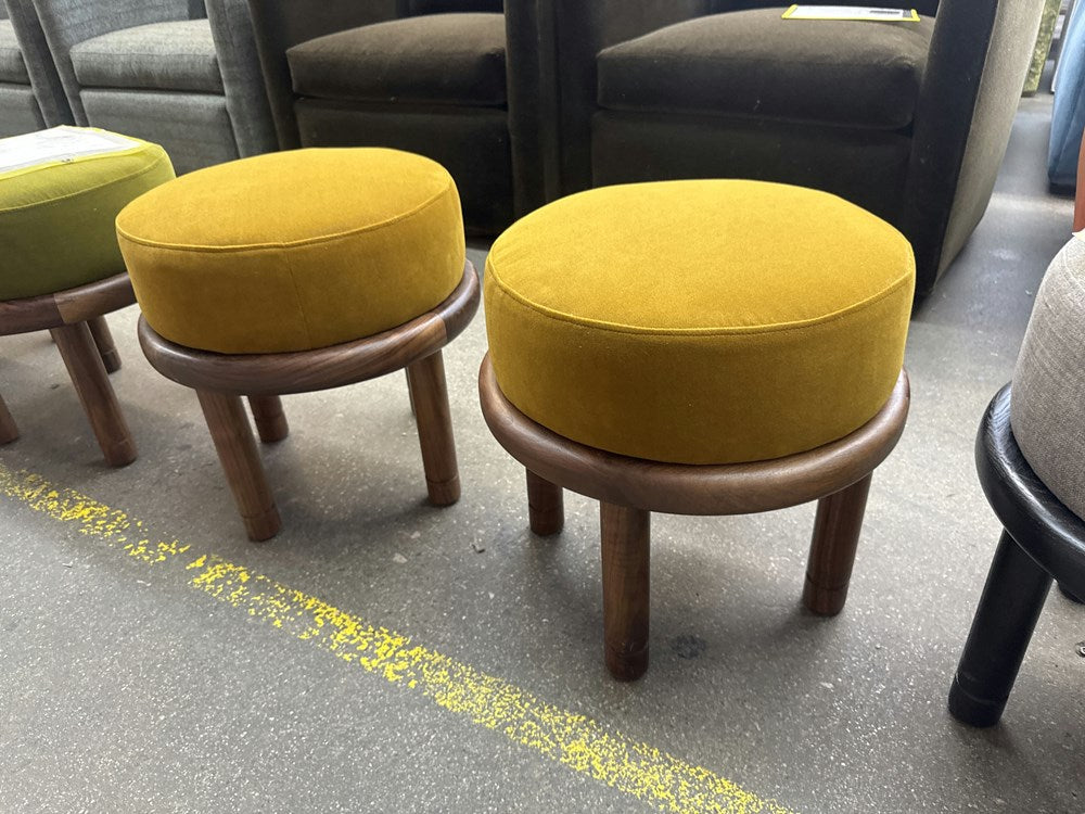 Petite Moreno Ottoman