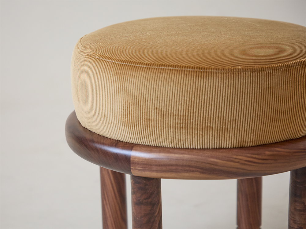 Petite Moreno Ottoman