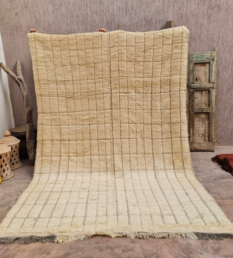 Atlas Mountain Weavers: Taznakt Criss Cross Ivory Moroccan Rug