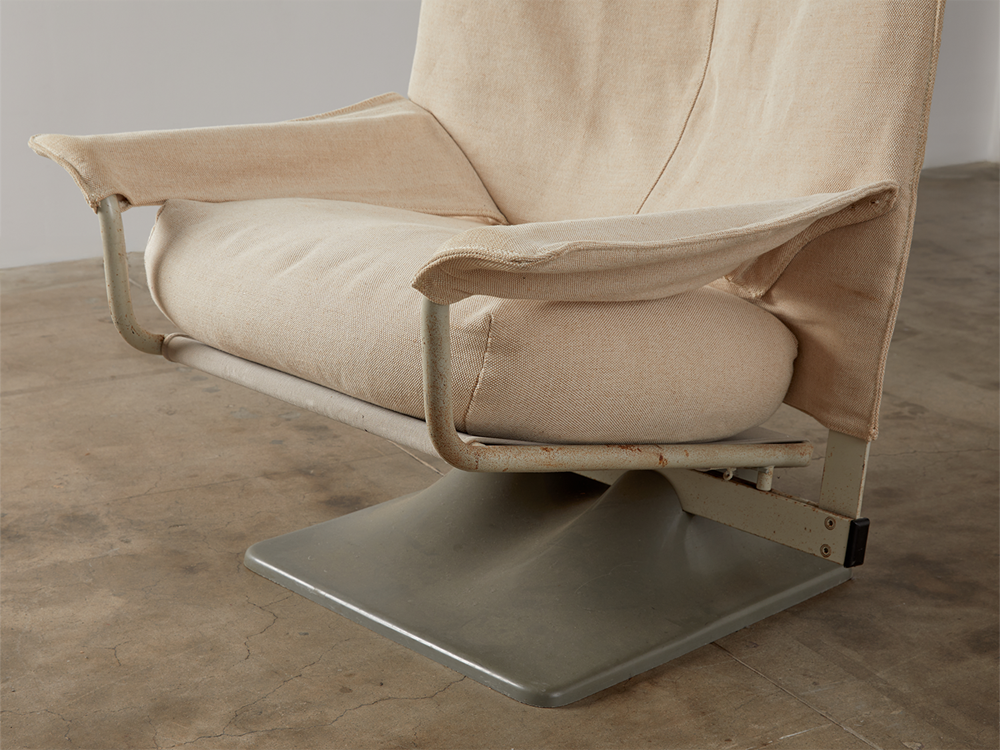 Pair of Chairs AEO by Archizoom
