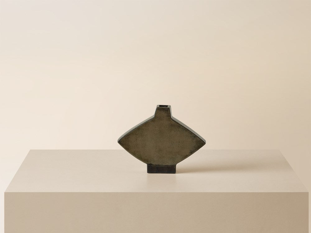 Diamond Vase - Olive / Black