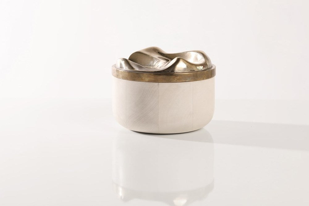 Round Box w/ Bronze Lid