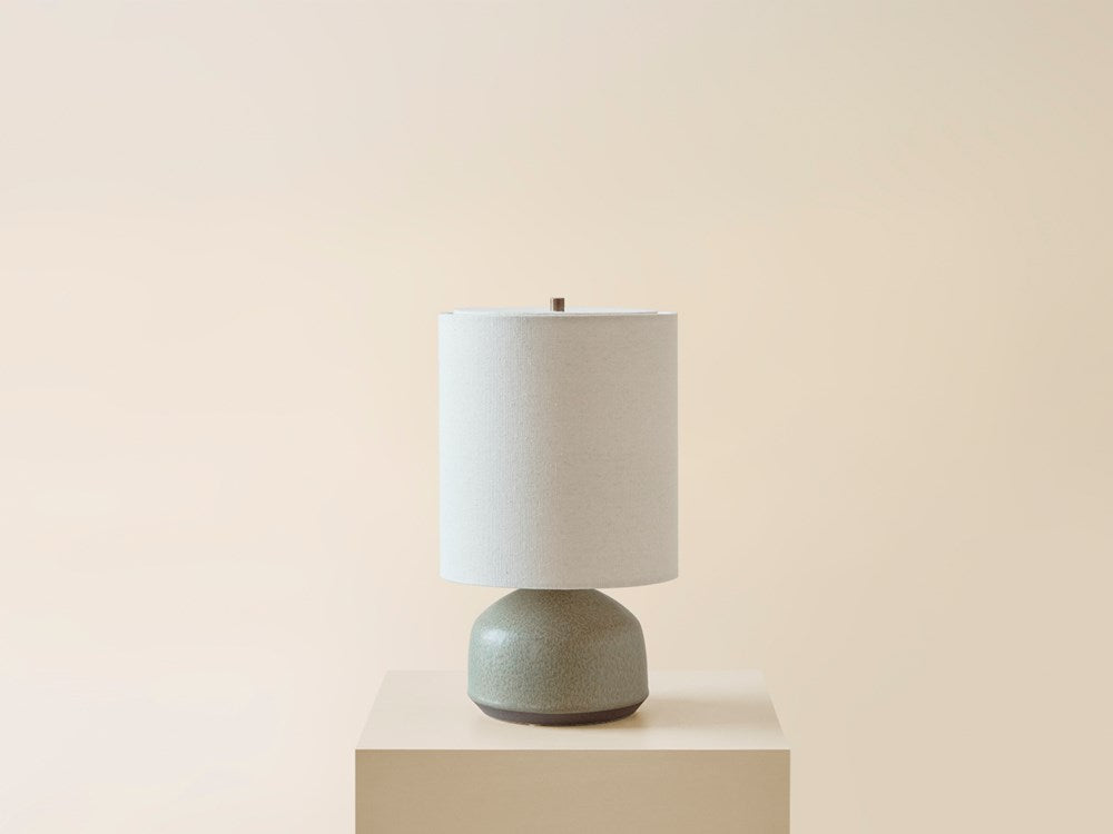 Agnes Lamp in Agate