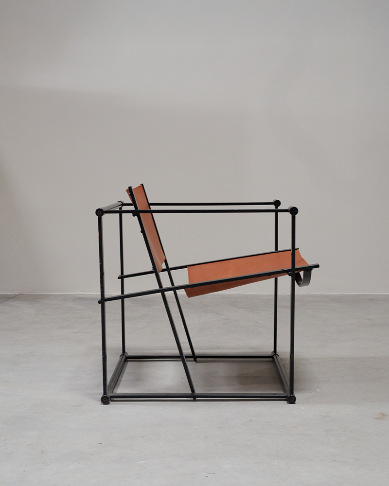 Pair of FM62 Pastoe chairs by Radboud van Beekum