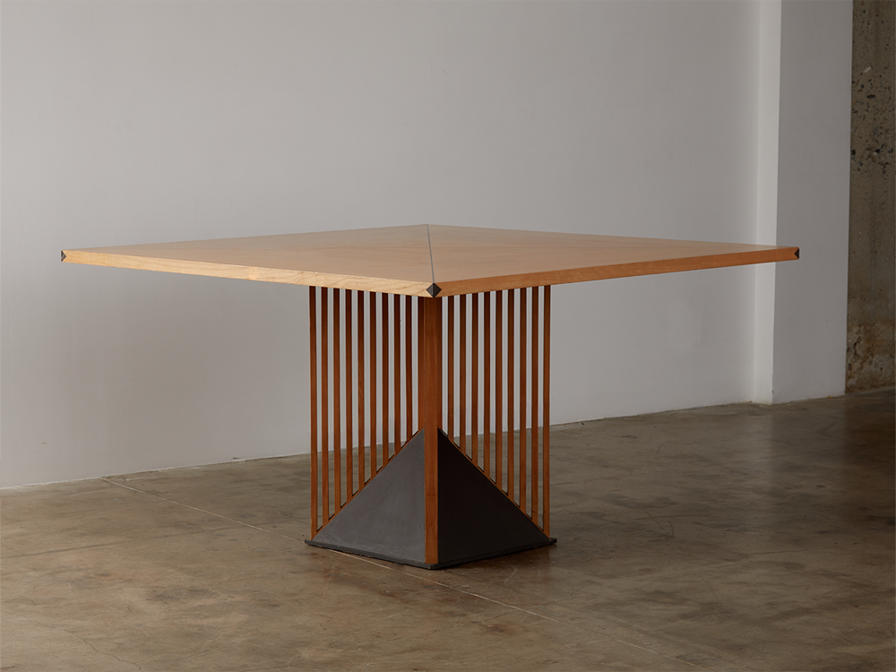 Rare Maestro Dining Table by Gianfranco Frattini