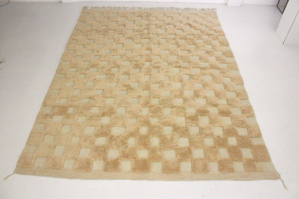 Checkerboard Tufted Caramel Beni Mrit Rug