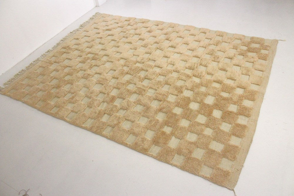 Checkerboard Tufted Caramel Beni Mrit Rug