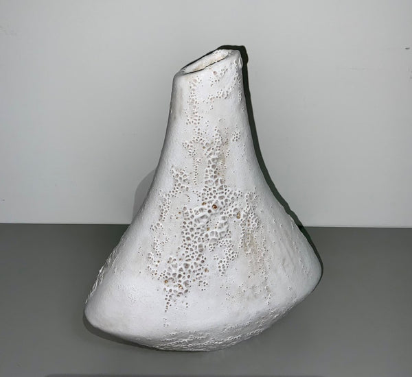 Triangulo Vase