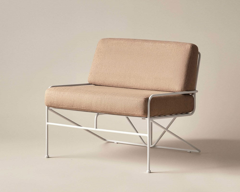 Hinterland Lounge Chair - White / Desert Sand