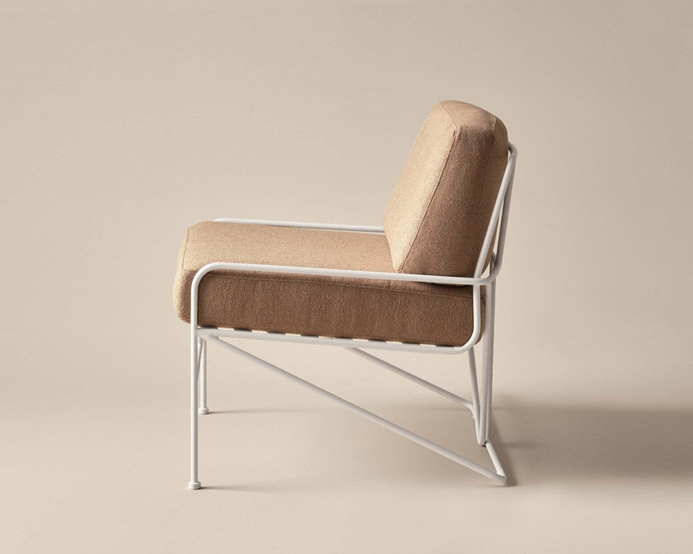 Hinterland Lounge Chair - White / Desert Sand