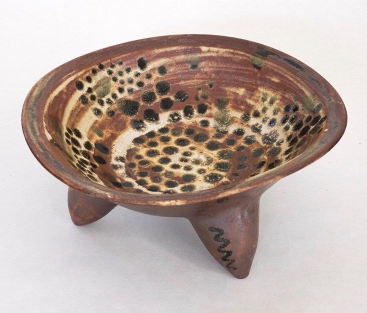 Tripod Bowl