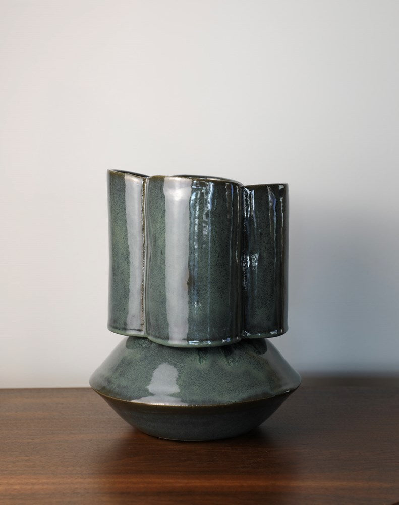 Oval + Scallop Vase