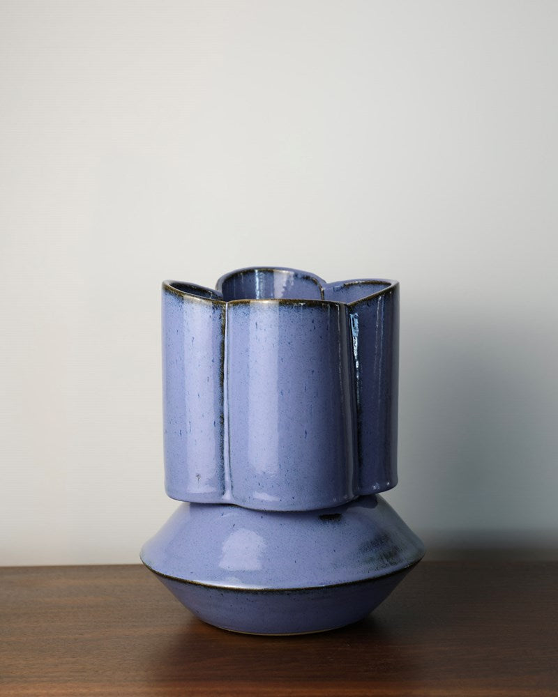 Oval + Scallop Vase