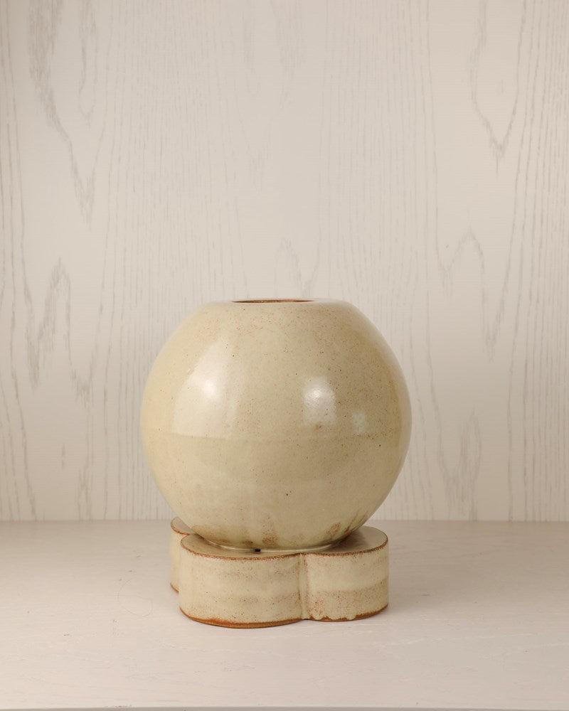 Clover Ball Vase