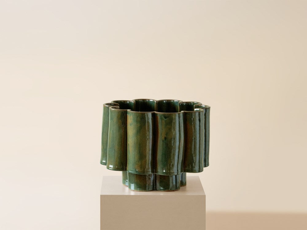 Large Scallop Planter - Green Shino