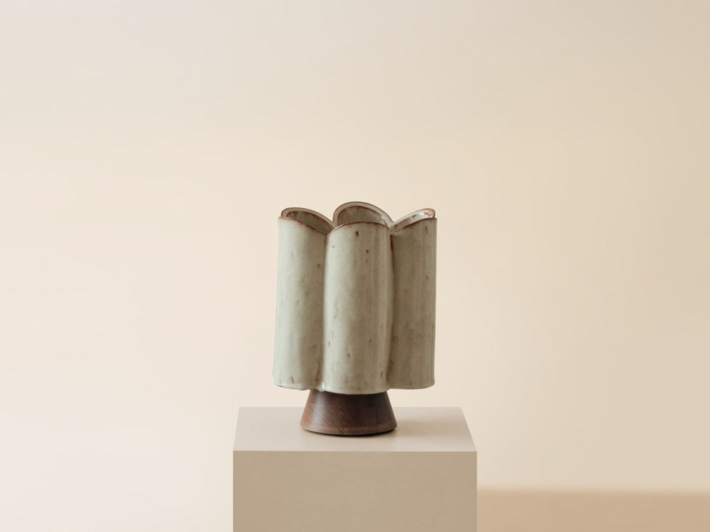 Tall Scallop Vase - Light Shino