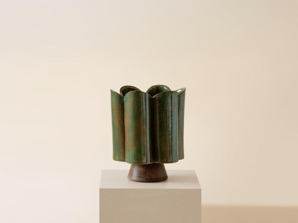 Tall Scallop Vase - Green Shino