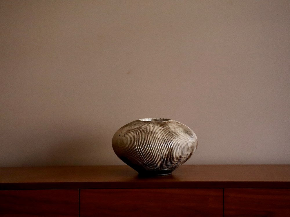 Dune Vessel 01 in White Crackle Raku - Medium