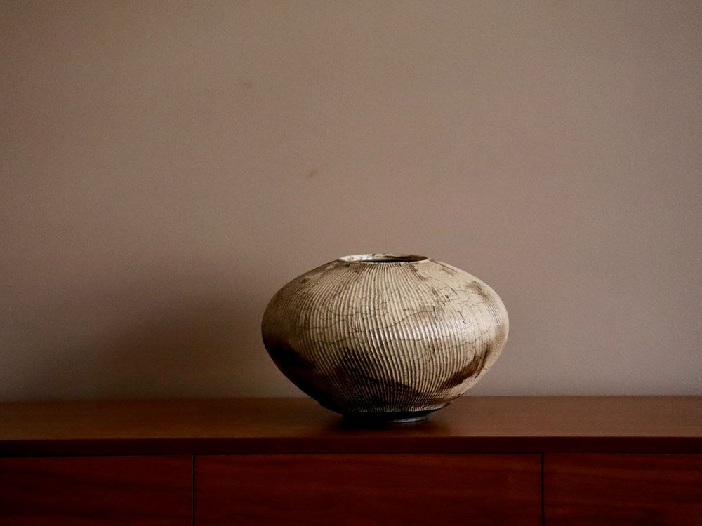 Dune Vessel 01 in White Crackle Raku - Large