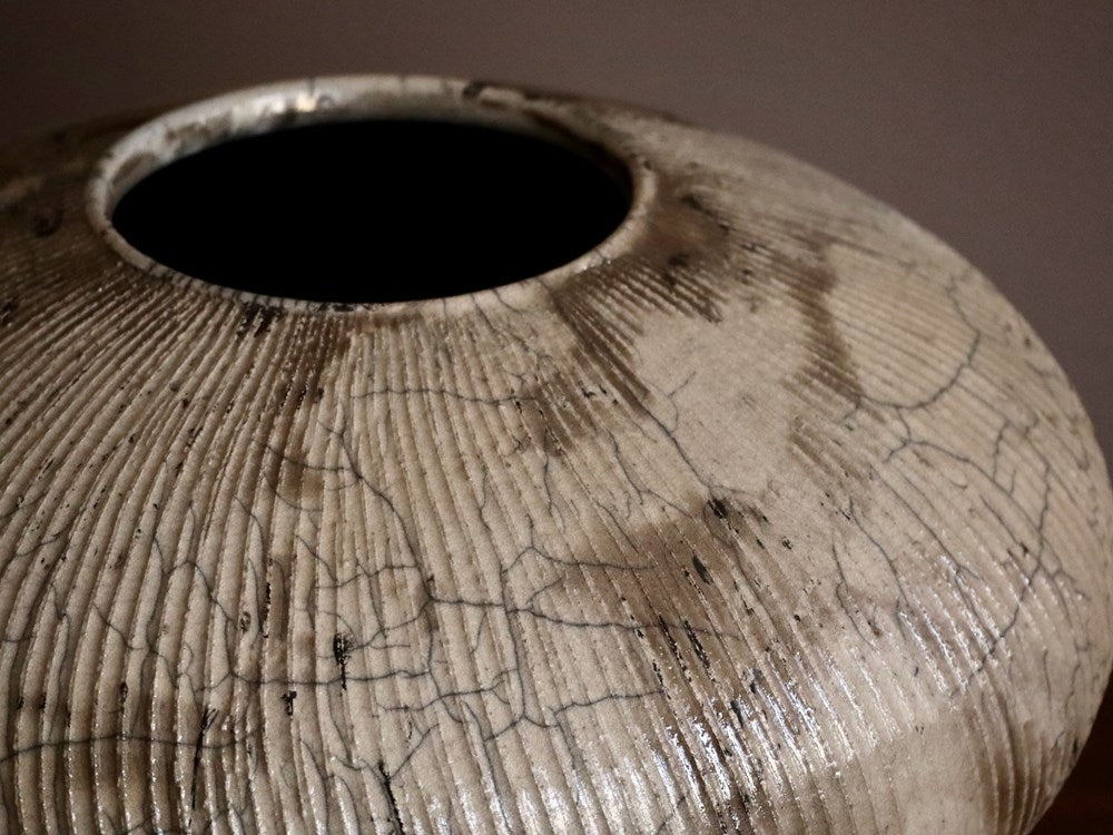 Dune Vessel 01 in White Crackle Raku - Large