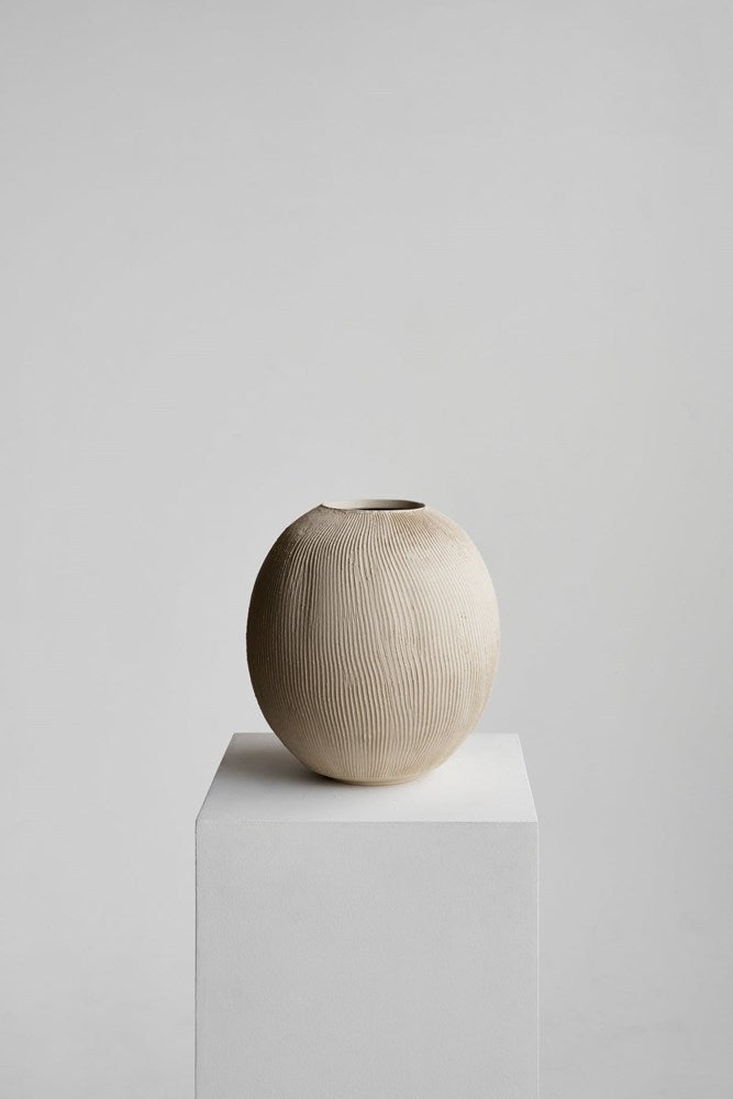 Dune Vessel 02 - Medium