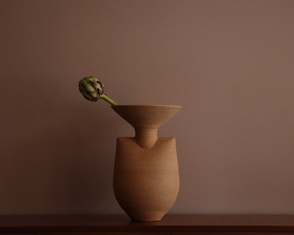 Leto Artemis Vase