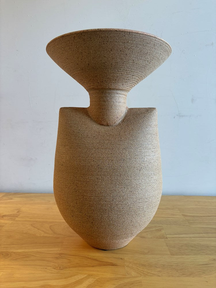 Leto Artemis Vase