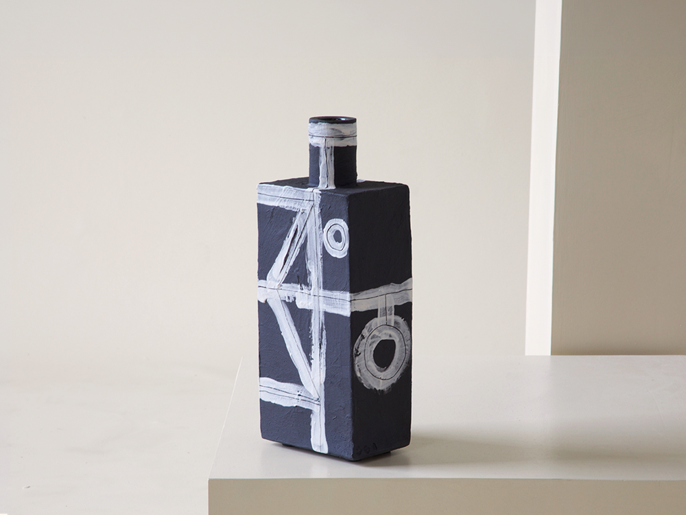 Large Scribe Vessel in Black