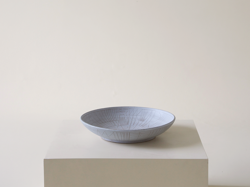 Scribe Platter in White