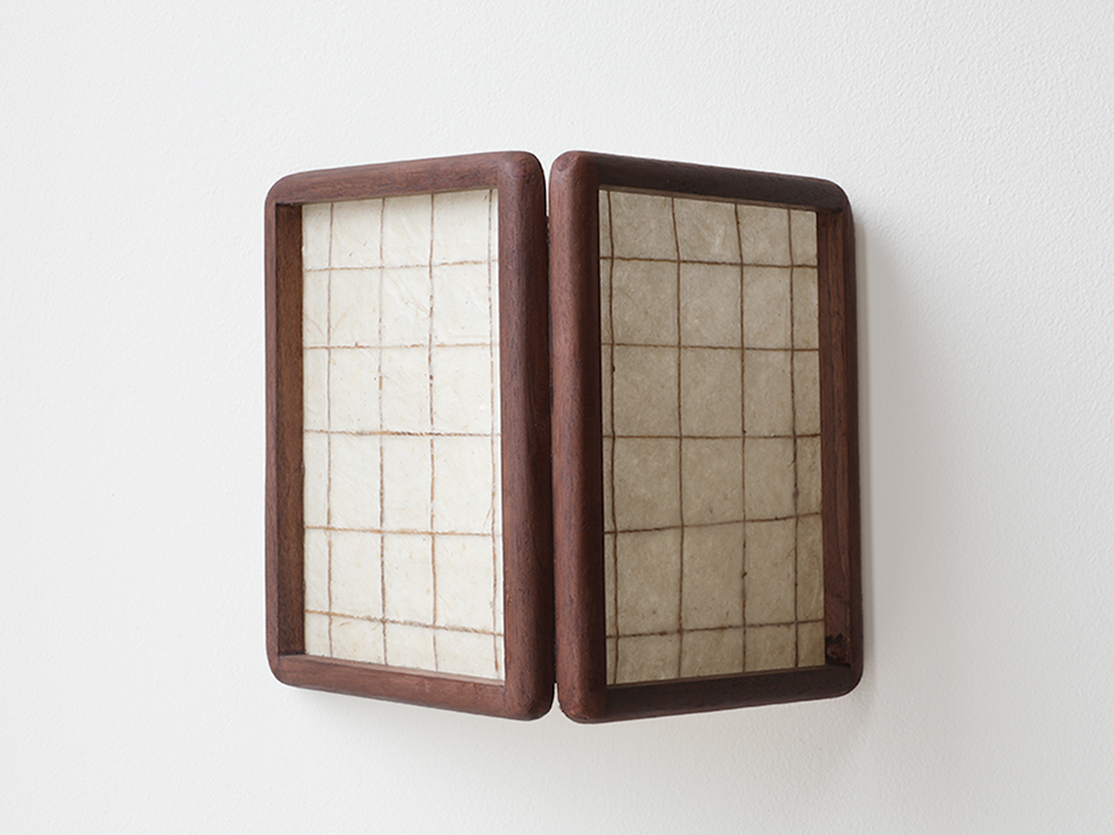 String Sconce