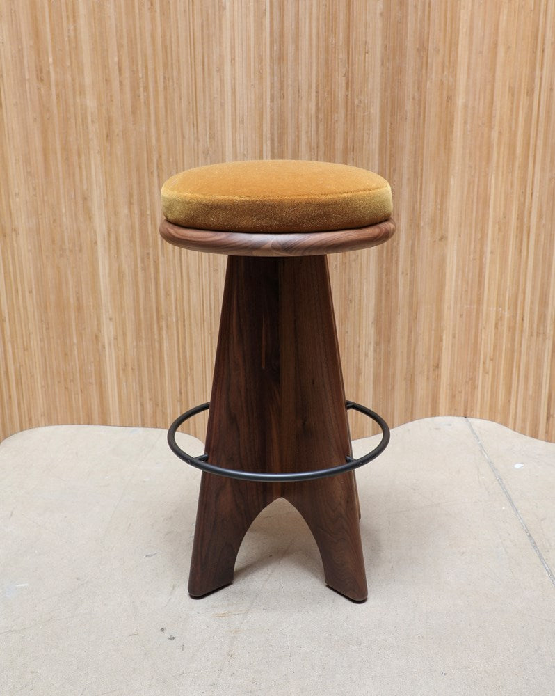 Ojai Swivel Counterstool