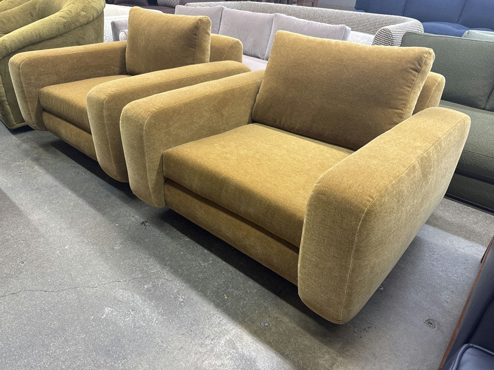 Mesa Swivel Chair