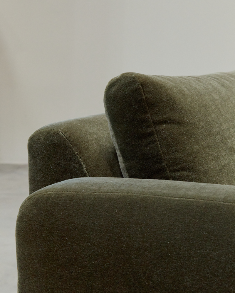 Mesa Swivel Chair