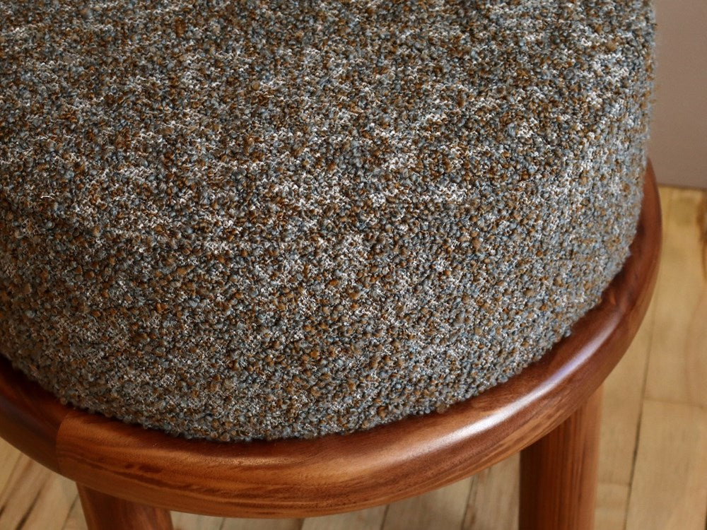 Petite Moreno Ottoman