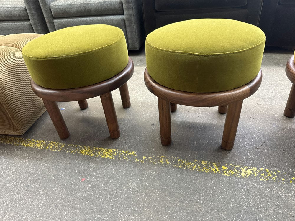 Petite Moreno Ottoman