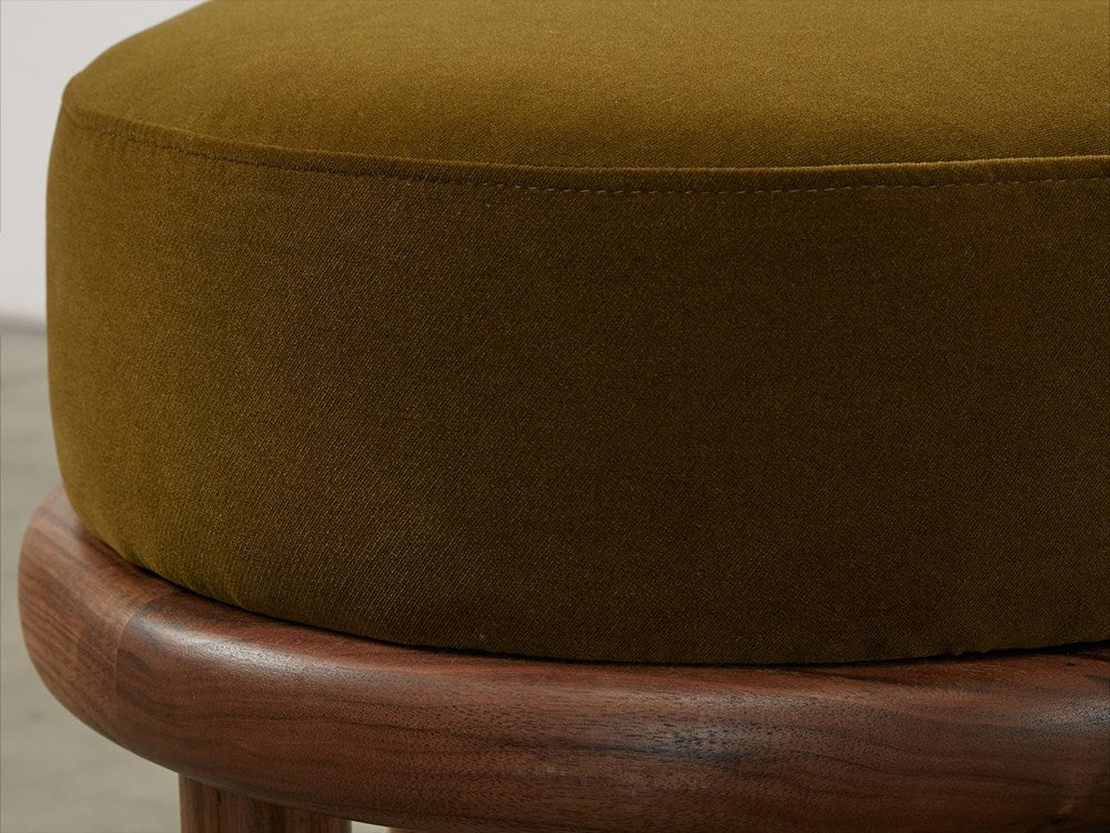 Petite Moreno Ottoman