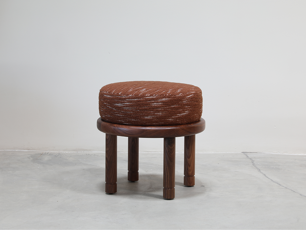 Petite Moreno Ottoman