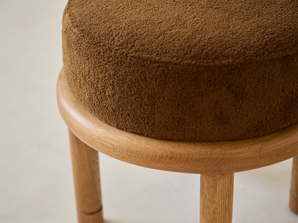Petite Moreno Ottoman
