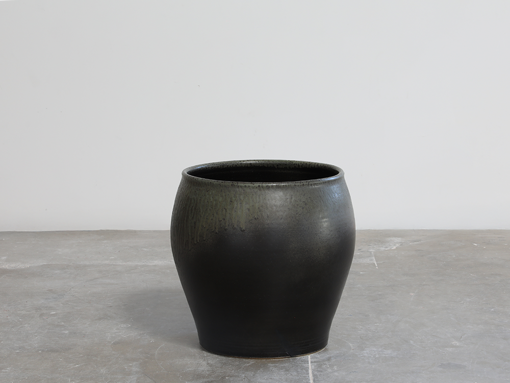 Large Curved Planter