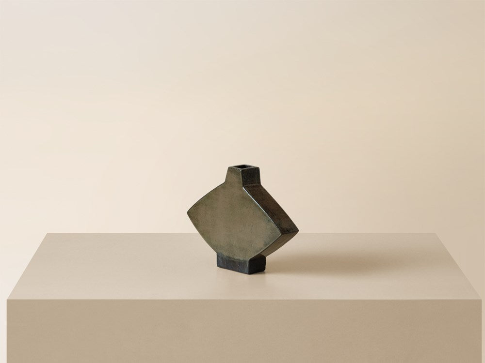 Diamond Vase - Olive / Black
