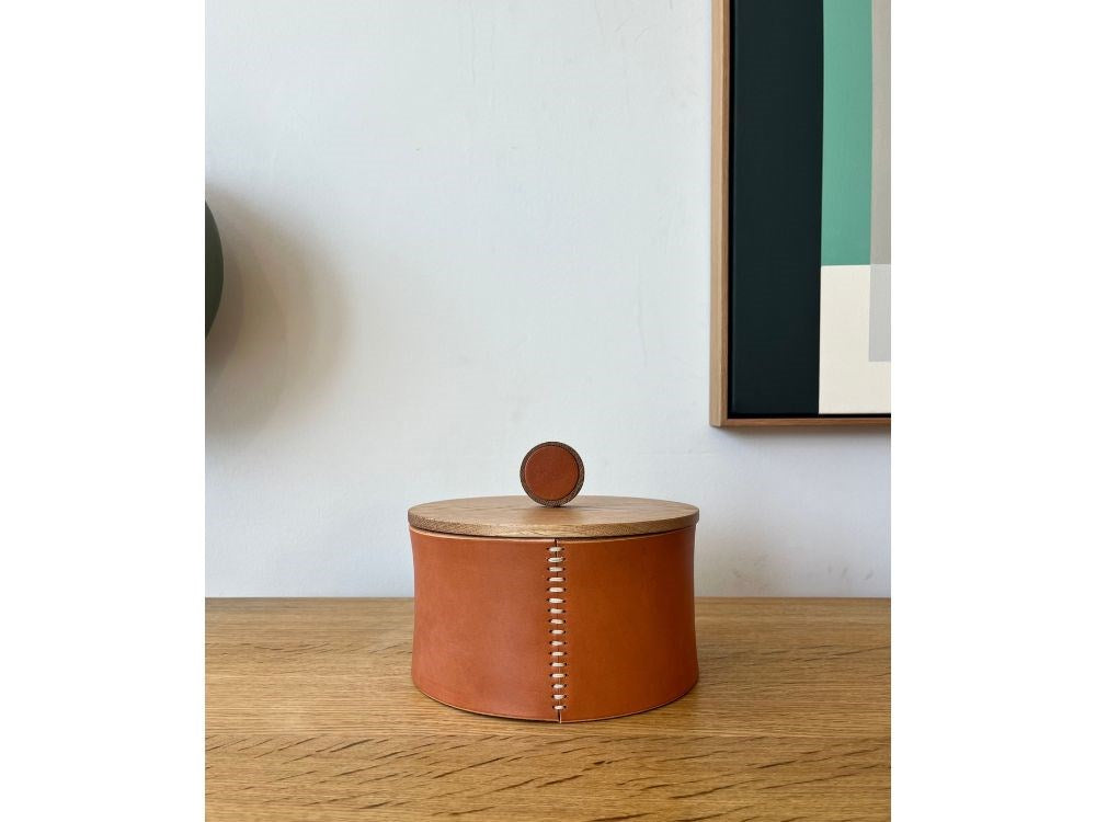 Circle Leather Container