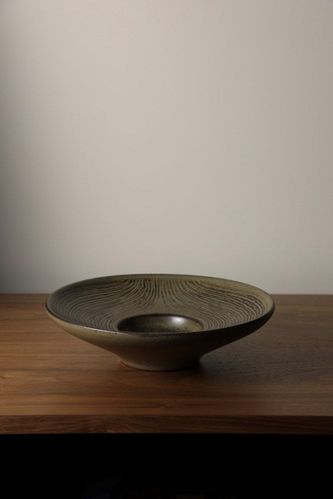 Circular Stoneware Bowl 10"